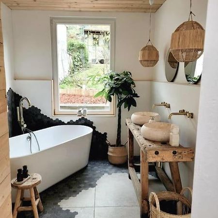 Superbe Appartement Avec Cheminee Вервье Экстерьер фото
